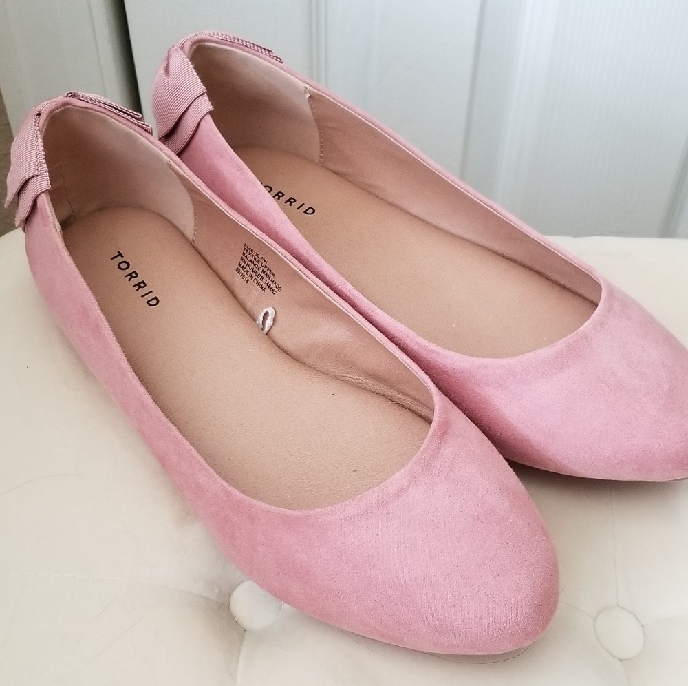 Torrid 10.5 W Pink Blush Almond Toe Flats Shoes